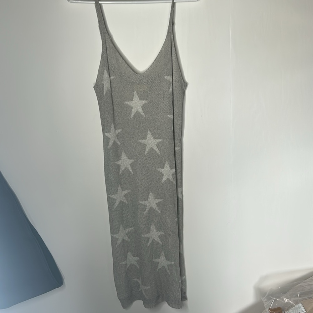 POL Gray Star Midi Dress - Picture 5 of 8